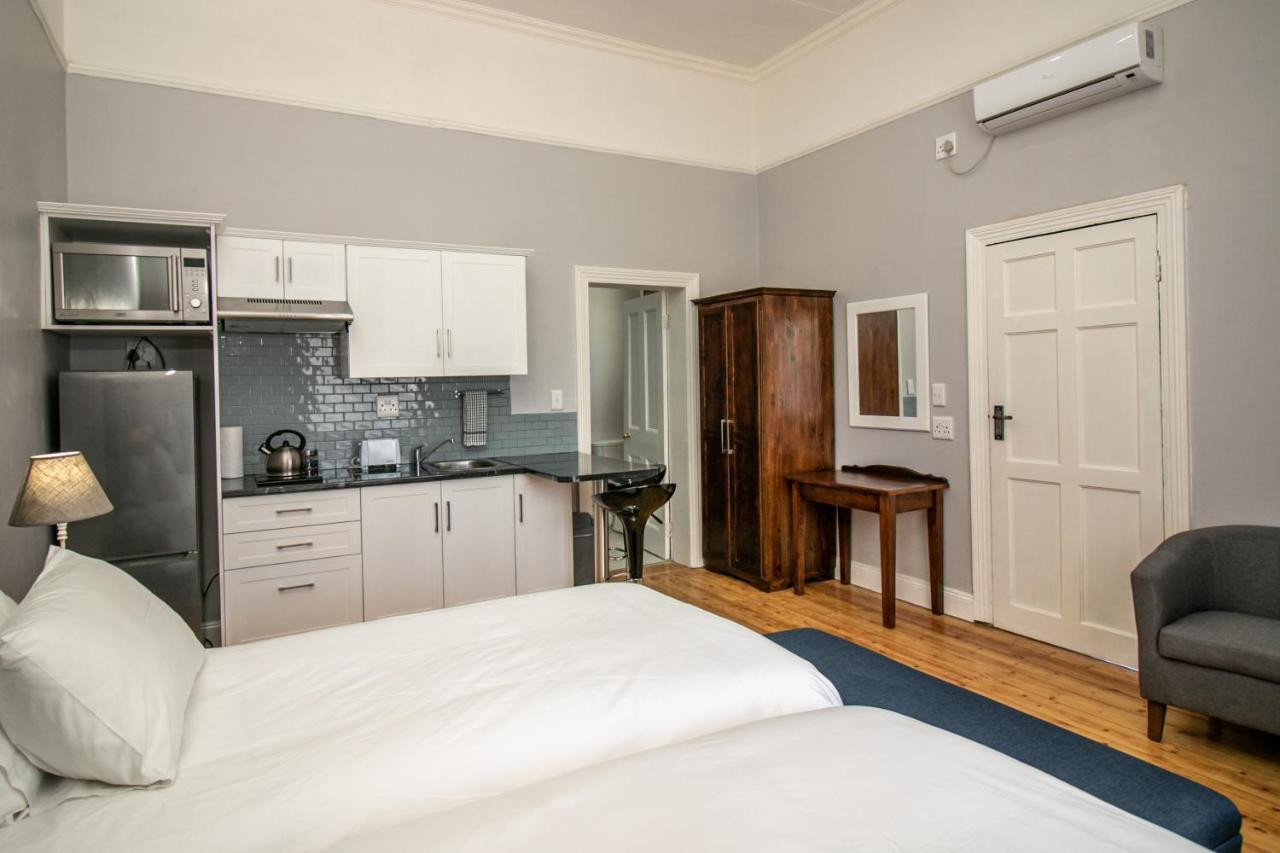 Victorian Square Guesthouse Graaff Reinet Exterior photo