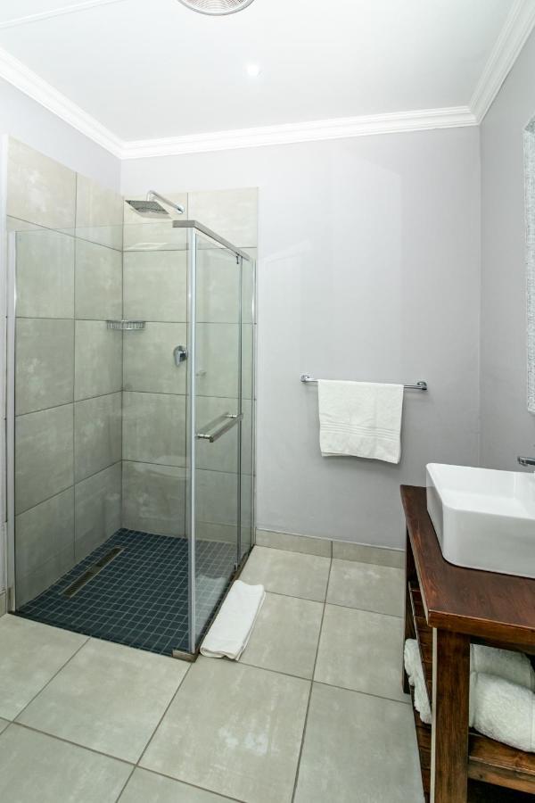 Victorian Square Guesthouse Graaff Reinet Exterior photo