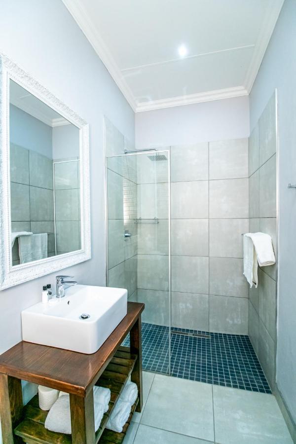 Victorian Square Guesthouse Graaff Reinet Exterior photo