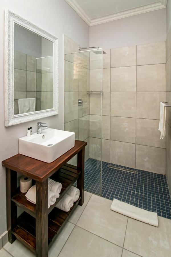 Victorian Square Guesthouse Graaff Reinet Exterior photo