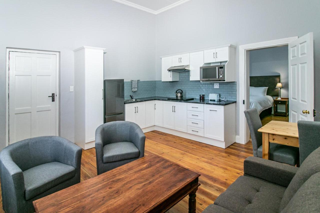 Victorian Square Guesthouse Graaff Reinet Exterior photo