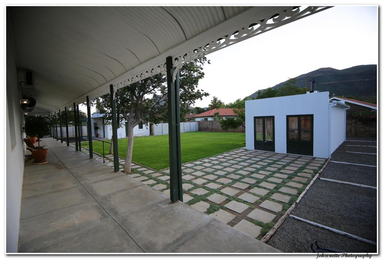Victorian Square Guesthouse Graaff Reinet Exterior photo