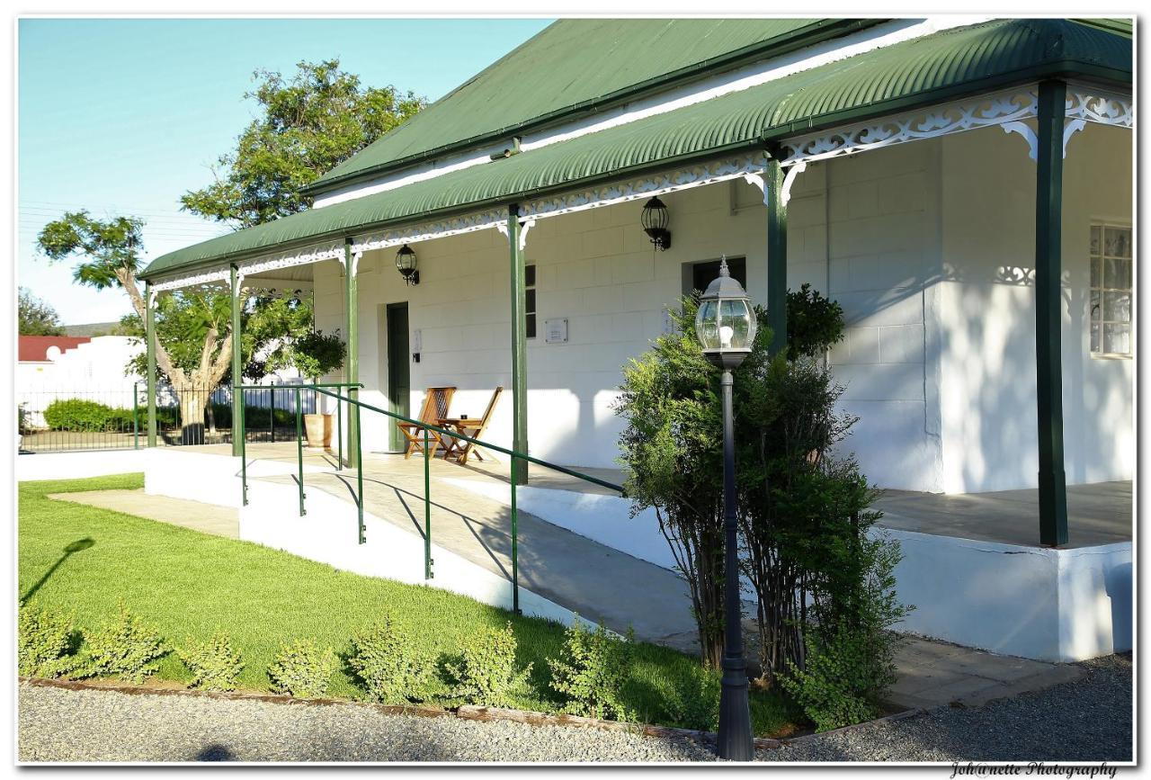 Victorian Square Guesthouse Graaff Reinet Exterior photo